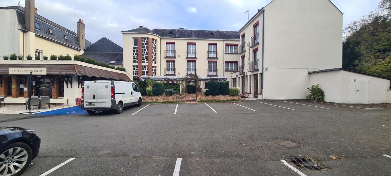 Logis Hotel Saint-Hubert クル・シュヴェルニ エクステリア 写真
