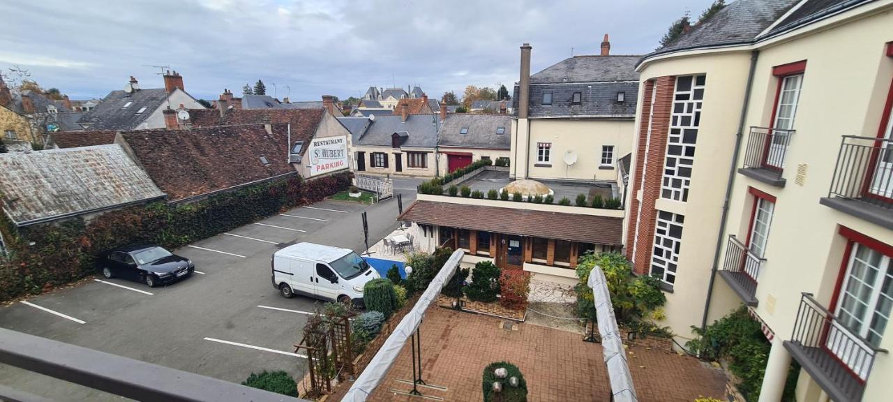 Logis Hotel Saint-Hubert クル・シュヴェルニ エクステリア 写真