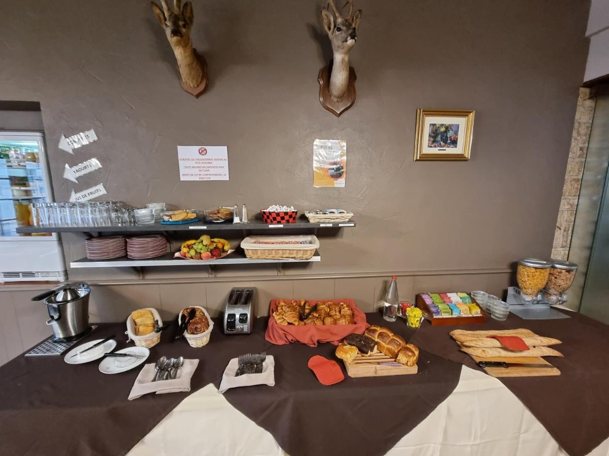 Logis Hotel Saint-Hubert クル・シュヴェルニ エクステリア 写真