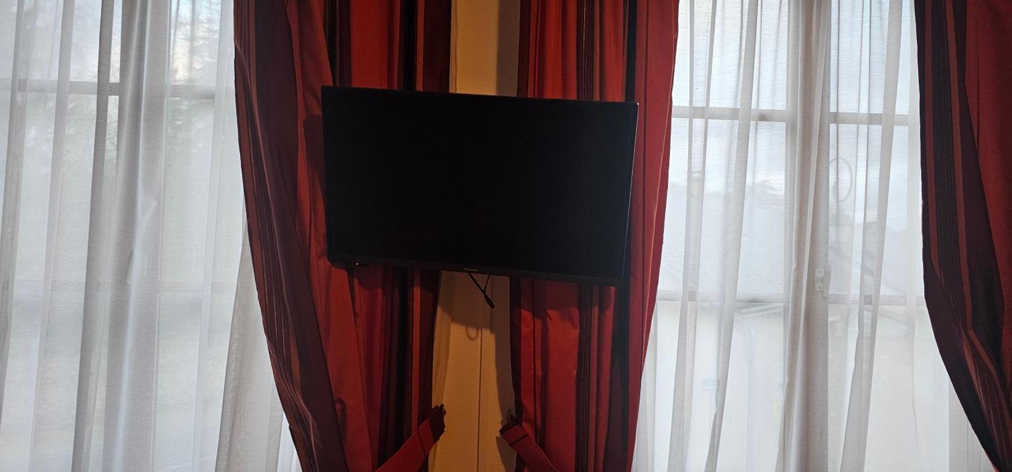 Logis Hotel Saint-Hubert クル・シュヴェルニ エクステリア 写真