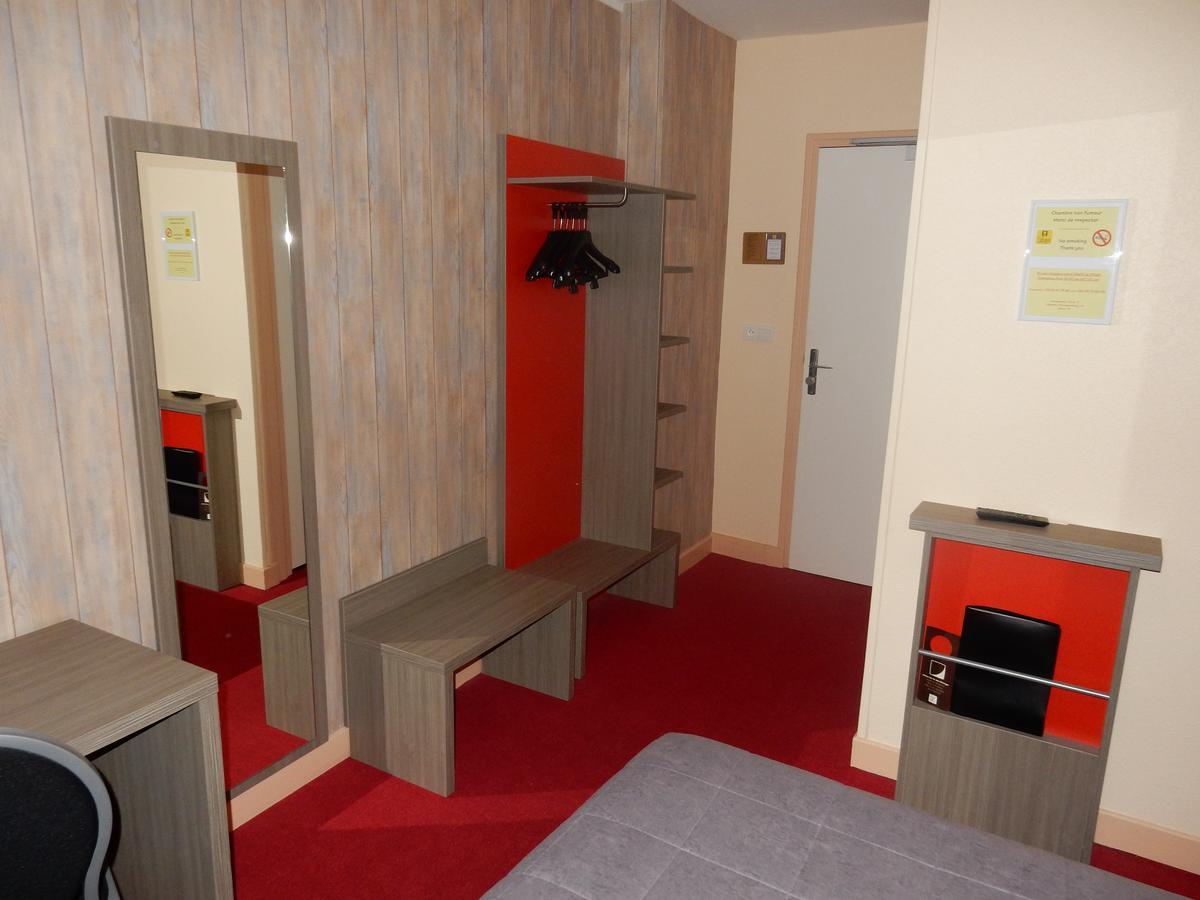 Logis Hotel Saint-Hubert クル・シュヴェルニ エクステリア 写真