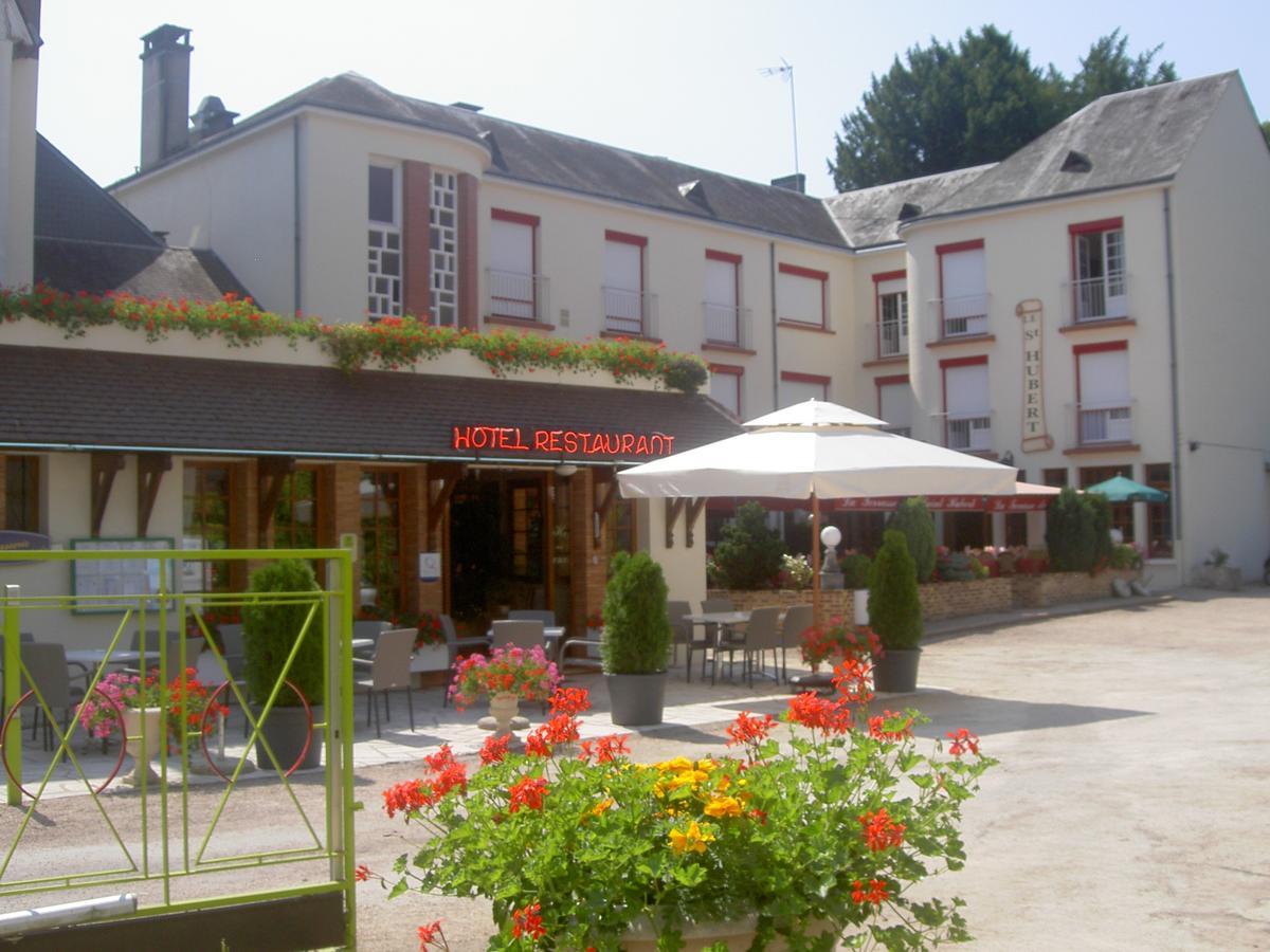 Logis Hotel Saint-Hubert クル・シュヴェルニ エクステリア 写真