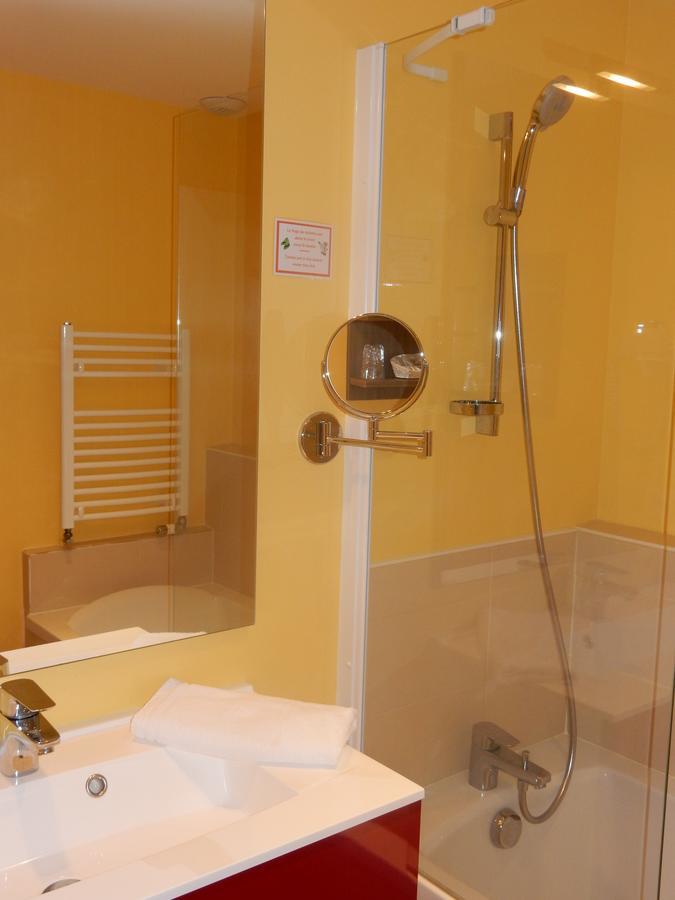 Logis Hotel Saint-Hubert クル・シュヴェルニ エクステリア 写真